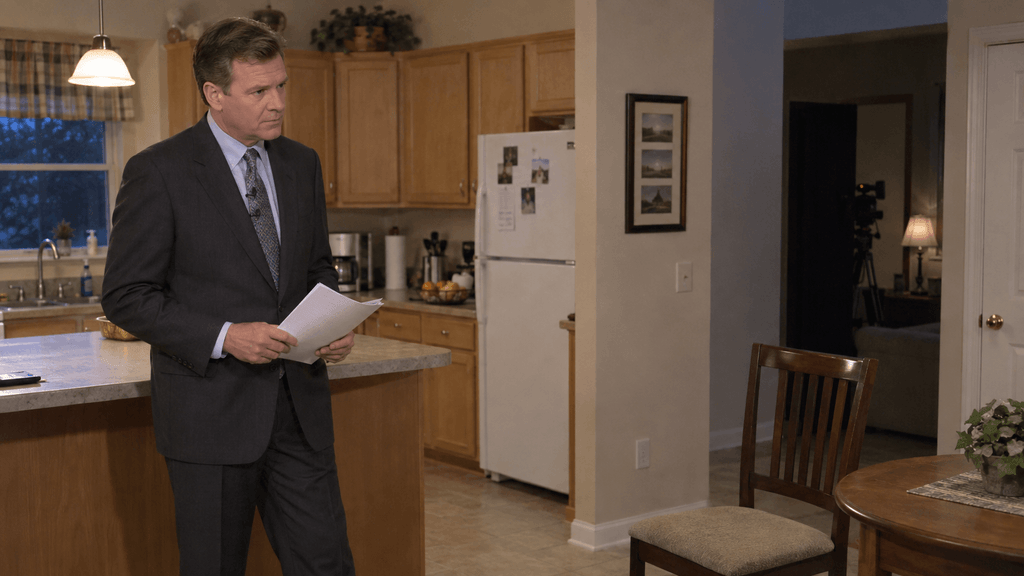 Chris Hansen hosting an archival episode of To Catch a Predator